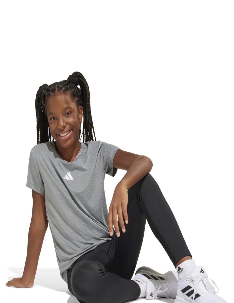 Playera deportiva para entrenamiento de niña