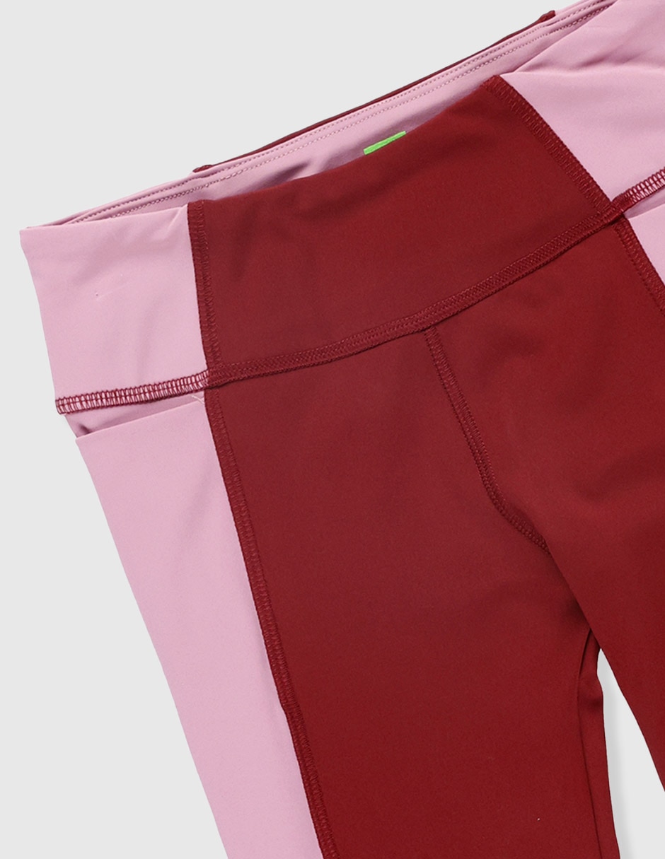 Conjunto deportivo ajustado con elástico para niña