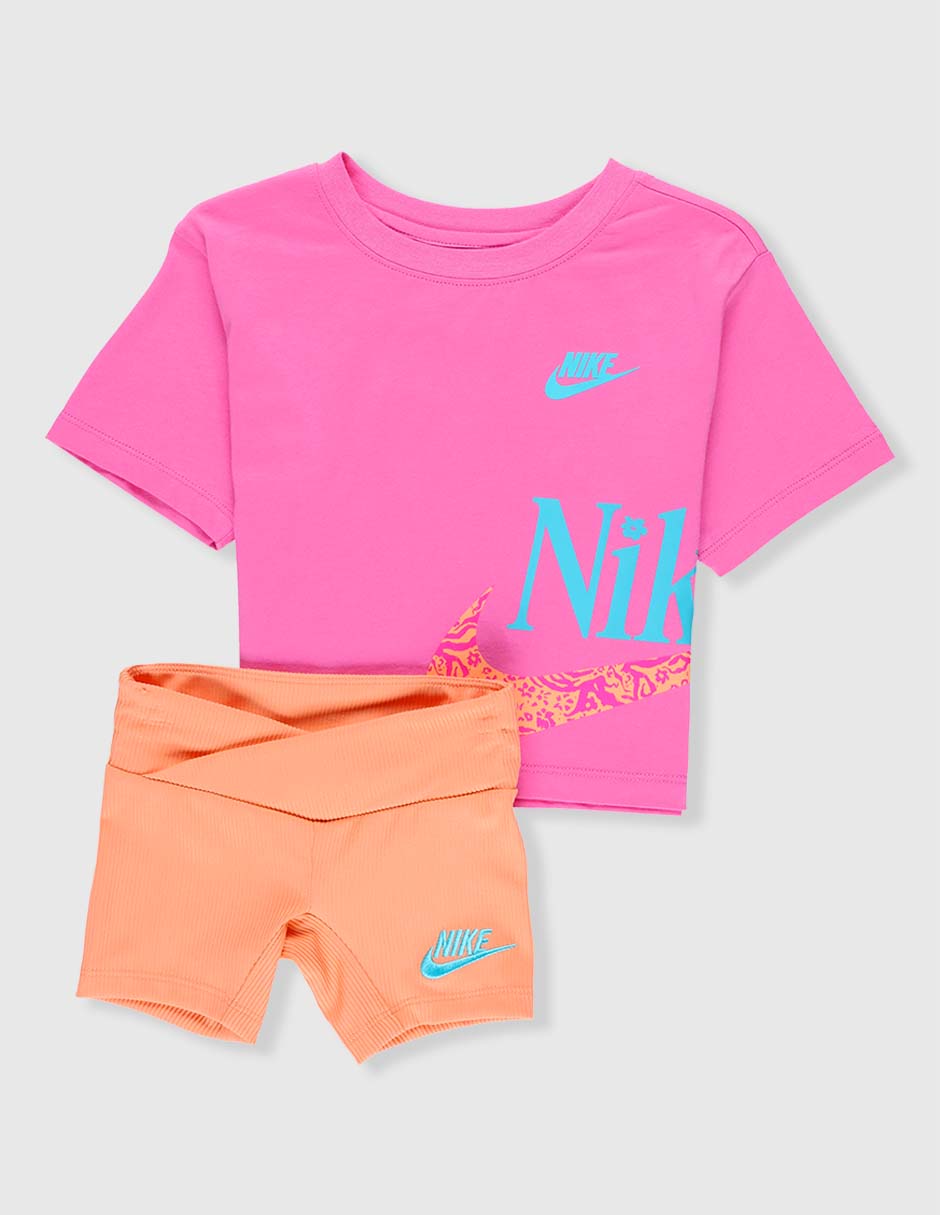 Conjunto deportivo regular con elástico para niña