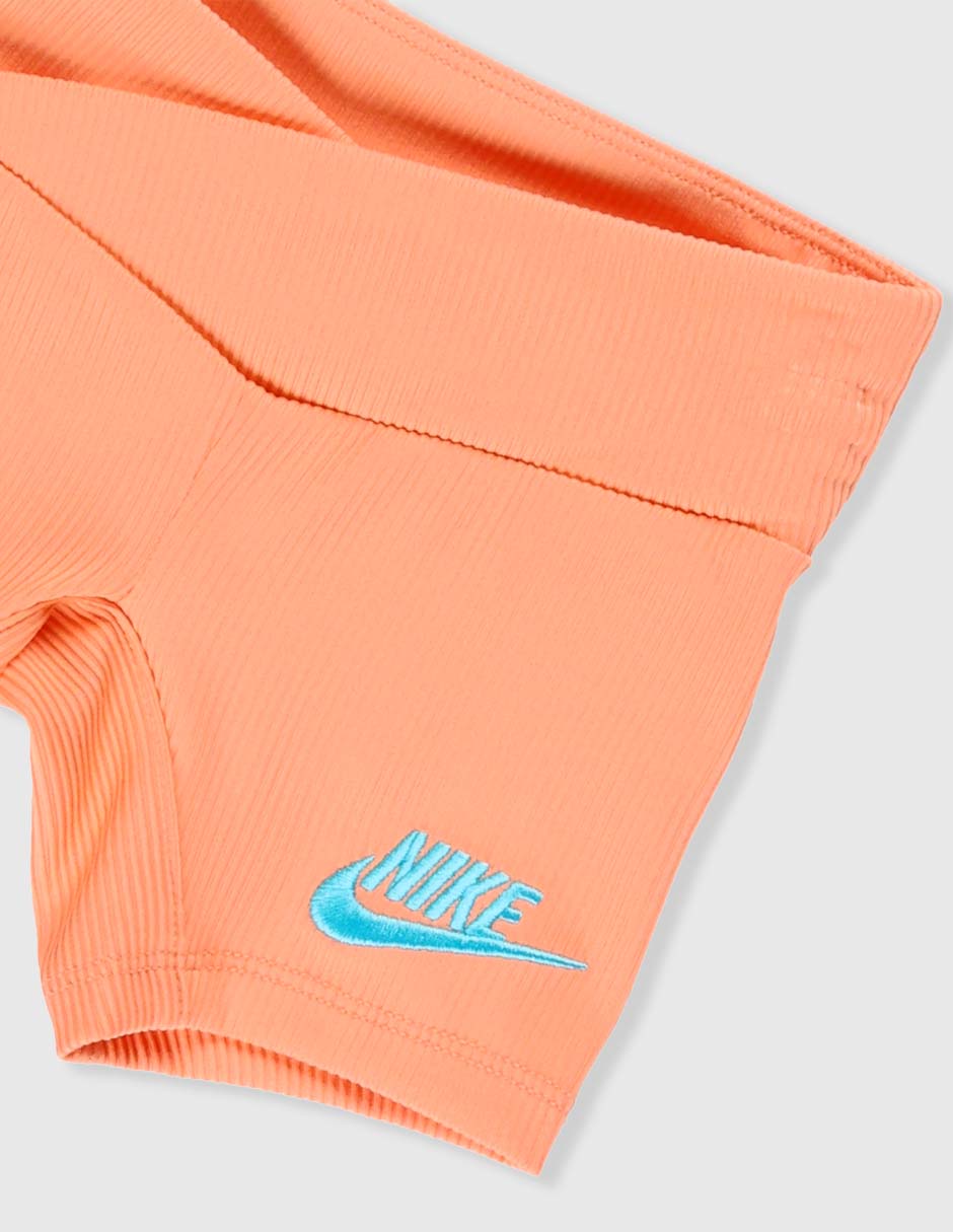 Conjunto deportivo regular con elástico para niña