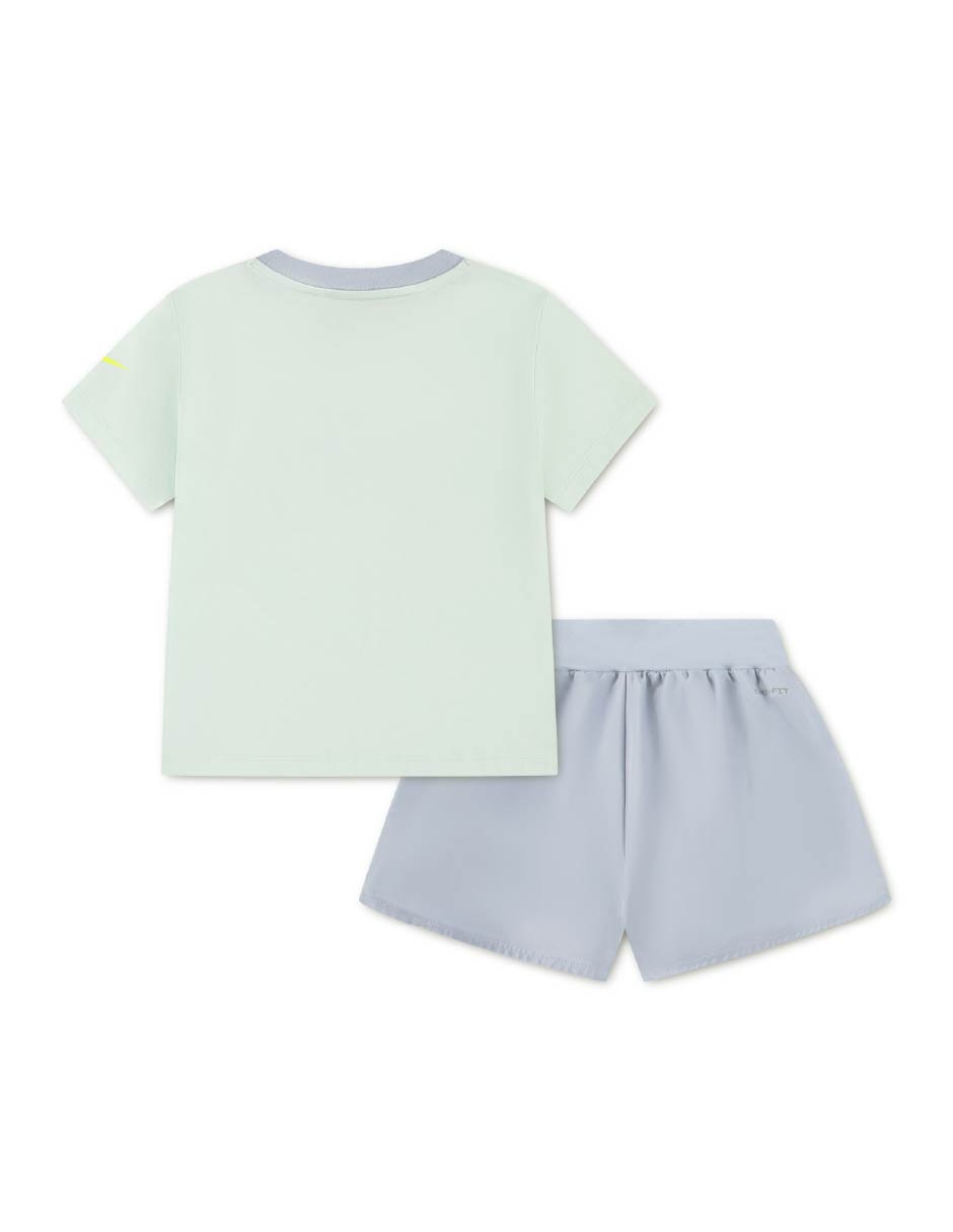 Conjunto deportivo para niña