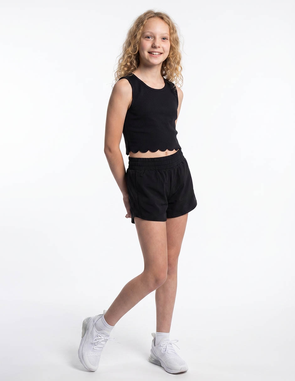Top deportivo para entrenamiento de niña
