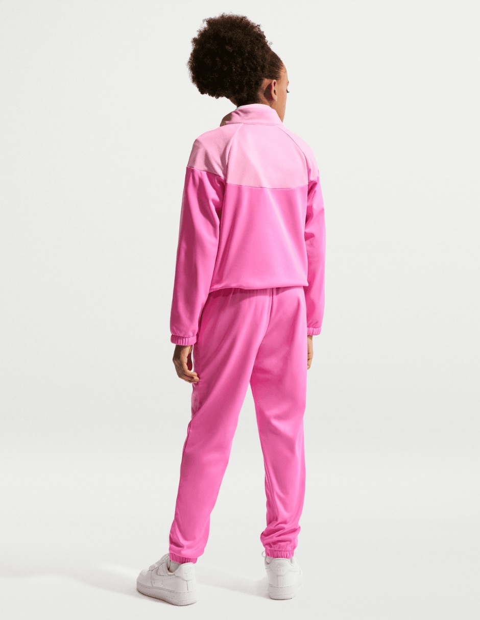 Conjunto deportivo regular con elástico para niña 3