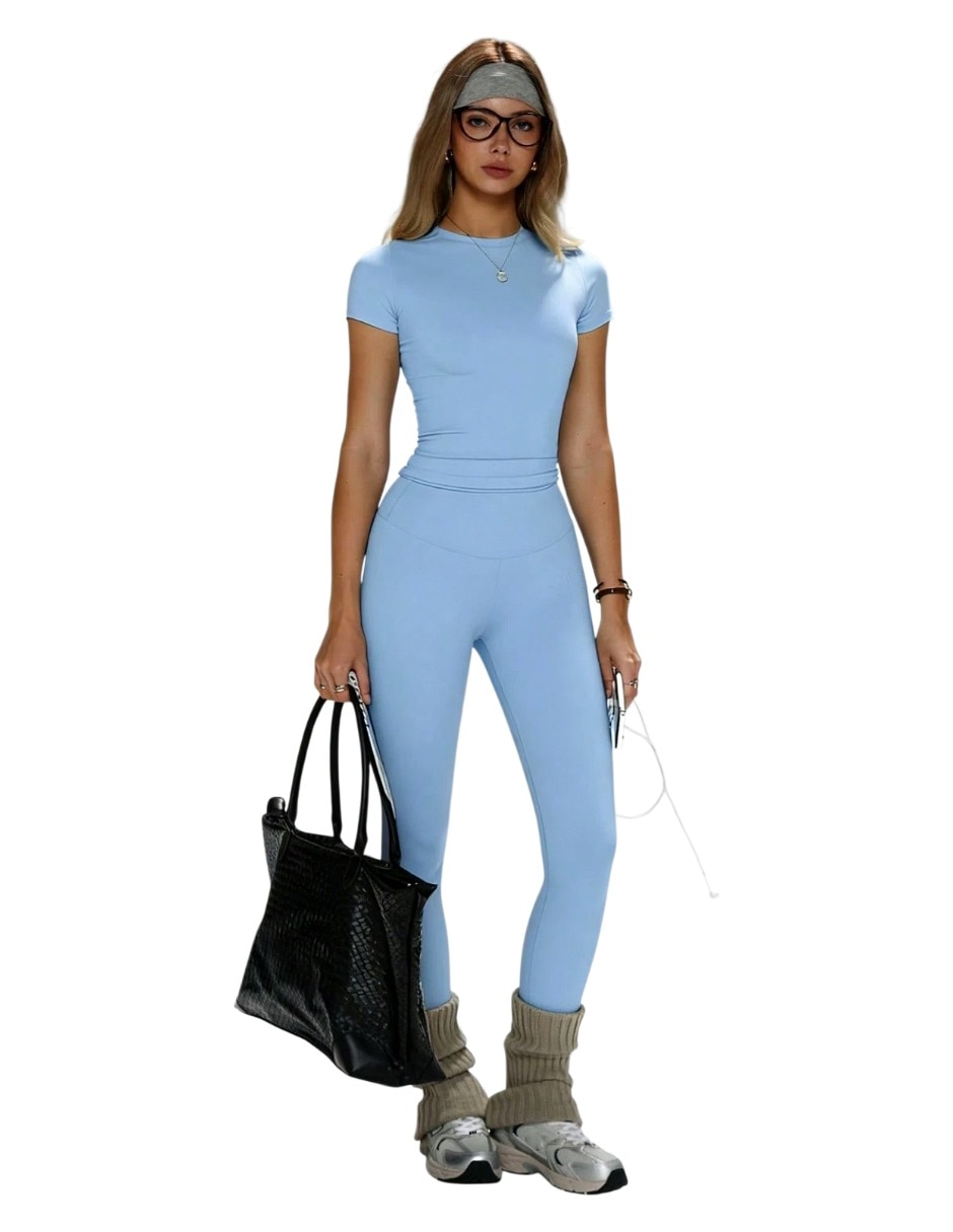 Conjunto deportivo regular con elástico para mujer 7