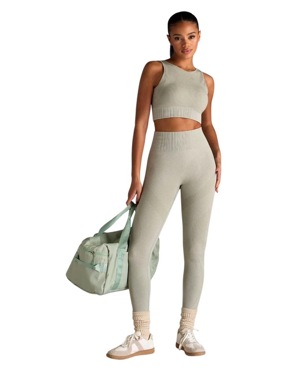 Conjunto deportivo regular con elástico para mujer 5